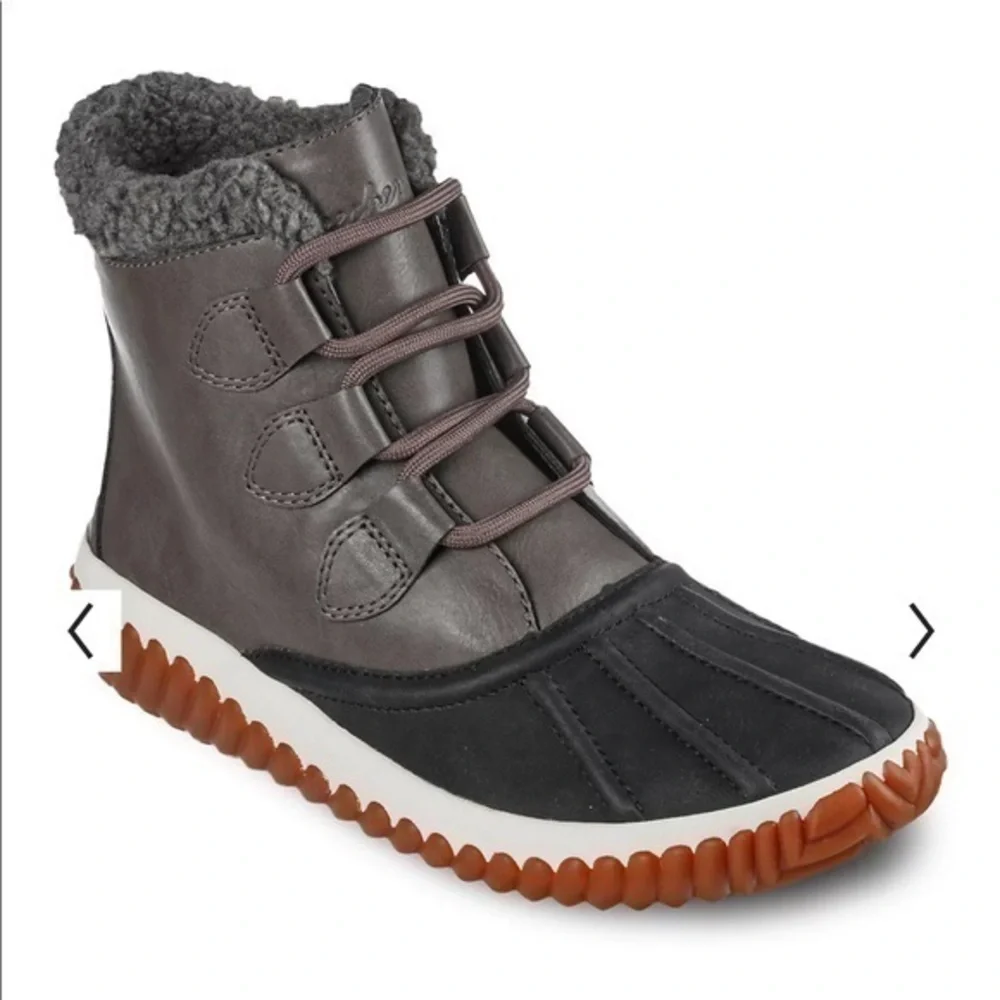 Skechers Jagged Pond Boots Charcoal and Black NIB SZ 10